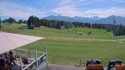 Archiviertes Webcam Bild: Crans Montana: Skischule am 26.08.2026 um 12:59 Uhr