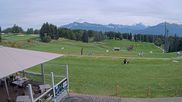Archiviertes Webcam Bild: Crans Montana: Skischule am 26.08.2026 um 14:59 Uhr