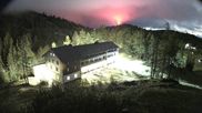 Archived webcam image showing Tauplitz - Haus Alpin at the Lawinenstein chairlift on 22 Aug 2026 at 00:11