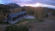 Archived webcam image showing Tauplitz - Haus Alpin at the Lawinenstein chairlift on 21 Oct 2026 at 07:04