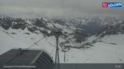 Archiviertes Webcam Bild: Sölden - Schwarze Schneid Mittelstation am 12.04.2026 um 17:55 Uhr