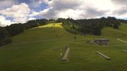 Archiviertes Webcam Bild: Hauser Kaibling: Talstation Gondelbahn - Wollis Kids Park & Skischule am 12.07.2026 um 16:05 Uhr
