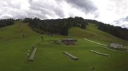 Archiviertes Webcam Bild: Hauser Kaibling: Talstation Gondelbahn - Wollis Kids Park & Skischule am 26.08.2026 um 14:15 Uhr