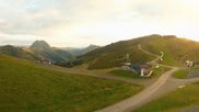 Archiviertes Webcam Bild: Wildkogel-Arena: Bergstation Wildkogelbahn am 26.08.2026 um 07:16 Uhr