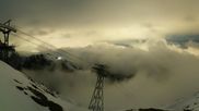 Archived webcam image showing Mayrhofen - Top station 150er Tux on 21 May 2026 at 00:12