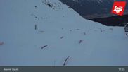 Archiviertes Webcam Bild: Axamer Lizum - Bergstation Karleitenbahn am 27.02.2026 um 05:10 Uhr