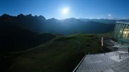Archived webcam image showing Axamer Lizum: Hoadl-Haus und Top station Olympiabahn on 28 Jul 2026 at 02:09