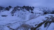 Archiviertes Webcam Bild: Axamer Lizum: Hoadl-Haus und Bergstation Olympiabahn am 27.10.2026 um 06:31 Uhr