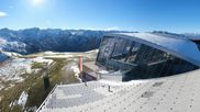 Archiviertes Webcam Bild: Axamer Lizum: Hoadl-Haus und Bergstation Olympiabahn am 27.10.2026 um 14:31 Uhr