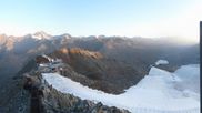 Archived webcam image showing Val Senales Glacier - Viewing platform Grawand on 5 Aug 2026 at 06:12