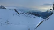 Archived webcam image showing Hintertux Glacier - Top station Gefrorene Wand on 4 May 2026 at 00:03