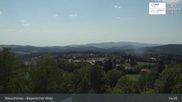 Archiviertes Webcam Bild: Neuschönau - Nationalparkzentrum Hans-Eisemann- Haus am 30.07.2026 um 15:46 Uhr