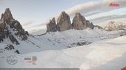 Archiviertes Webcam Bild: Dreizinnenhütte Südtirol: Blick auf die 3 Zinnen am 12.04.2026 um 07:59 Uhr