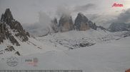 Archiviertes Webcam Bild: Dreizinnenhütte Südtirol: Blick auf die 3 Zinnen am 12.04.2026 um 18:59 Uhr