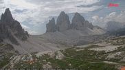 Archiviertes Webcam Bild: Dreizinnenhütte Südtirol: Blick auf die 3 Zinnen am 30.06.2026 um 12:10 Uhr