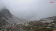 Archiviertes Webcam Bild: Dreizinnenhütte Südtirol: Blick auf die 3 Zinnen am 10.09.2026 um 06:33 Uhr