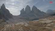 Archiviertes Webcam Bild: Dreizinnenhütte Südtirol: Blick auf die 3 Zinnen am 02.10.2026 um 12:39 Uhr