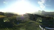 Archiviertes Webcam Bild: Seiser Alm: Blick von der Puflatsch Bergstation am 28.05.2026 um 06:15 Uhr