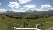 Archiviertes Webcam Bild: Seiser Alm: Blick von der Puflatsch Bergstation am 28.05.2026 um 12:15 Uhr