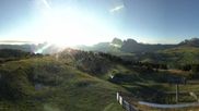 Archived webcam image showing Panorama of the Alpe di Siusi from the Puflatsch mountain station on 8 Aug 2026 at 07:37