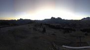 Archived webcam image showing Panorama of the Alpe di Siusi from the Puflatsch mountain station on 30 Oct 2026 at 06:03
