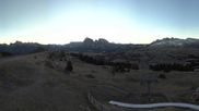 Archived webcam image showing Panorama of the Alpe di Siusi from the Puflatsch mountain station on 30 Oct 2026 at 07:03