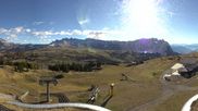 Archived webcam image showing Panorama of the Alpe di Siusi from the Puflatsch mountain station on 30 Oct 2026 at 14:03