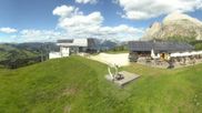 Archived webcam image showing Alpe di Siusi: Top station Florianlift on 9 Jul 2026 at 16:35