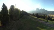 Archiviertes Webcam Bild: Seiser Alm: Panoramablick Mezdi Bergstation am 28.05.2026 um 06:46 Uhr