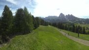 Archiviertes Webcam Bild: Seiser Alm: Panoramablick Mezdi Bergstation am 15.06.2026 um 10:34 Uhr