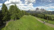 Archiviertes Webcam Bild: Seiser Alm: Panoramablick Mezdi Bergstation am 15.06.2026 um 16:34 Uhr