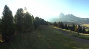 Archiviertes Webcam Bild: Seiser Alm: Panoramablick Mezdi Bergstation am 12.07.2026 um 06:47 Uhr