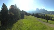 Archiviertes Webcam Bild: Seiser Alm: Panoramablick Mezdi Bergstation am 12.07.2026 um 08:47 Uhr