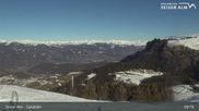 Archiviertes Webcam Bild: Seiser Alm: Bergstation Spitzbühl am 26 Feb 2026 um 09:08 Uhr