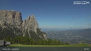 Archiviertes Webcam Bild: Seiser Alm: Bergstation Spitzbühl am 28.05.2026 um 09:20 Uhr