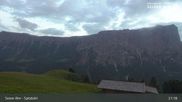 Archived webcam image showing Seiser Alm: Top Station Spitzbühl on 19 Jun 2026 at 01:52