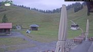 Archiviertes Webcam Bild: Spitzingsee: Untere Firstalm am Nordhanglift am 10.10.2026 um 07:49 Uhr