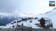Archiviertes Webcam Bild: Aletsch Arena: Fiescheralp Dorf am 12.04.2026 um 19:50 Uhr