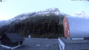Archived webcam image showing Glacier 3000: Col du Pillon Base station on 17 Jun 2026 at 04:02
