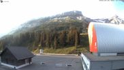Archived webcam image showing Glacier 3000: Col du Pillon Base station on 26 Jun 2026 at 06:23