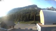 Archived webcam image showing Glacier 3000: Col du Pillon Base station on 26 Jun 2026 at 07:23