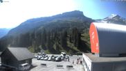 Archived webcam image showing Glacier 3000: Col du Pillon Base station on 26 Jun 2026 at 10:23