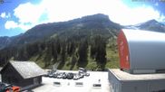 Archived webcam image showing Glacier 3000: Col du Pillon Base station on 4 Jul 2026 at 12:43