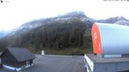 Archived webcam image showing Glacier 3000: Col du Pillon Base station on 3 Aug 2026 at 06:17