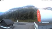 Archived webcam image showing Glacier 3000: Col du Pillon Base station on 6 Aug 2026 at 06:12