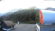 Archived webcam image showing Glacier 3000: Col du Pillon Base station on 6 Aug 2026 at 07:12