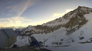 Archiviertes Webcam Bild: Glacier 3000: Bergstation Cabane am 26 Feb 2026 um 08:22 Uhr