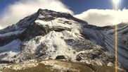 Archiviertes Webcam Bild: Glacier 3000: Bergstation Cabane am 10.10.2026 um 14:33 Uhr
