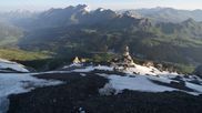 Archiviertes Webcam Bild: Glacier 3000: Schwarze Piste Black Wall am 28.05.2026 um 07:00 Uhr