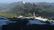 Archiviertes Webcam Bild: Glacier 3000: Schwarze Piste Black Wall am 28.05.2026 um 08:00 Uhr